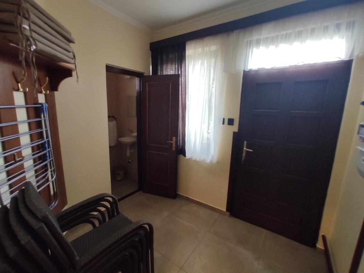 Arnika Vendeghaz Apartment Hajduszoboszlo Exterior photo